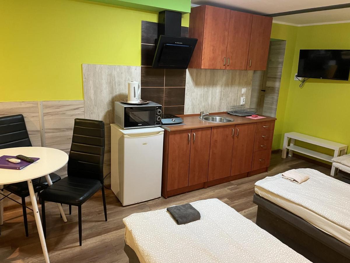 Eldom-Noclegi Pracownicze Daleka 12 Wągrowiec Exteriör bild